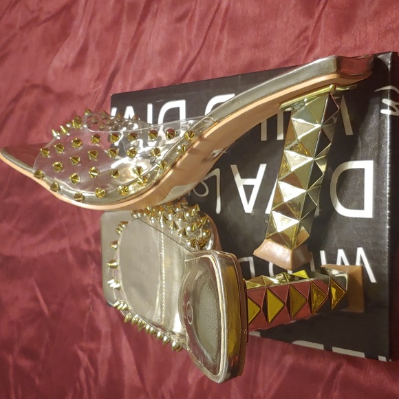 Wild Diva lounge high heels shoes - Picture 7 of 10